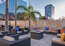 DoubleTree by Hilton LAX/El Segundo 4