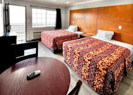 Aqua Inn Motel 5