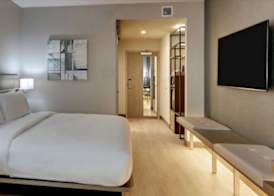 AC Hotel by Marriott St Louis Chesterfield 3
