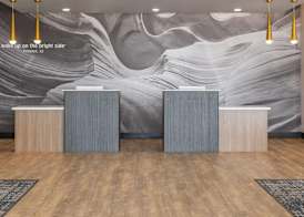 La Quinta Inn & Suites by Wyndham Phoenix West Glendale 3