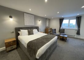 The Townhouse Boutique Hotel 4