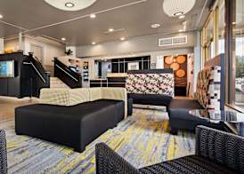 Best Western Plus Milwaukee West 4