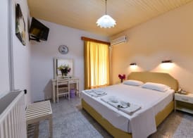 Ionis Hotel 5