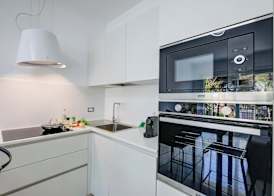 Beachy Vibes- 900m From the Beach 5