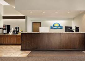 Days Inn by Wyndham Carbondale 2
