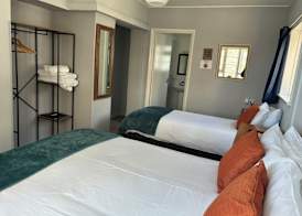 The Yacht Inn 5