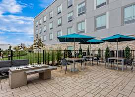 Hampton Inn By Hilton Huntley Chicago 4
