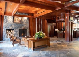 Fox Hotel and Suites 5