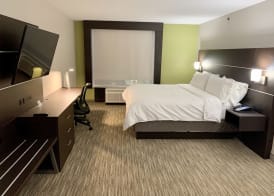 Holiday Inn Express & Suites LONGVIEW NORTH by IHG 4