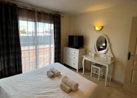 Elegant Palm Mar Apartment 4