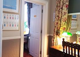 Hunters Lodge Guest House 3