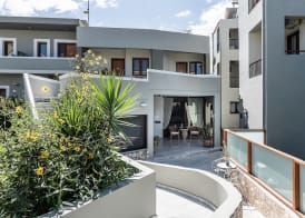 Casa Maria Hotel Apartments 3