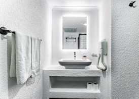 Costa Bitezhan Beach Hotel 3