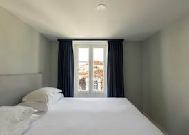 Esqina Apartments 2
