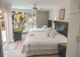 Beside Still Waters Boutique Hotel 4