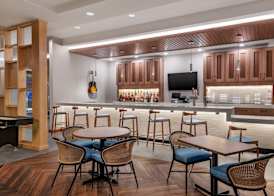 Fairfield Inn & Suites Austin Downtown 3