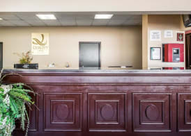 Quality Inn & Suites Elizabethtown 2