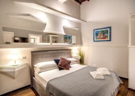 Piazza di Spagna Comfort Rooms 5