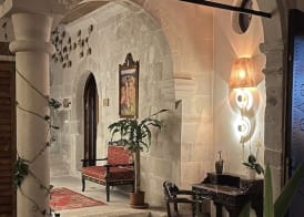 Four Mansions Hotel 4