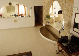 Eri Hotel 2