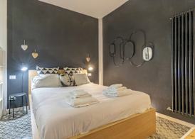 Carlo 12 Charming Residence by Wonderful Italy 4