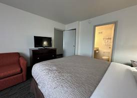 Quality Inn & Suites Everett 5