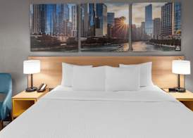Days Inn by Wyndham Waukegan 3