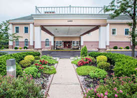 Clarion Hotel Palmer Inn 2