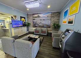 Travelodge by Wyndham Livonia Canton Novi Detroit Area 4