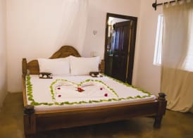 Moonshine Uroa Boutique Hotel 5
