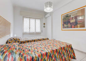 Cozy 2-Bedroom Flat with Balcony 4