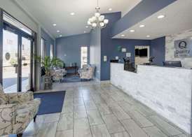 Quality Inn & Suites Bloomington University Area 5
