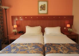 The Kairaba Beach Hotel 5