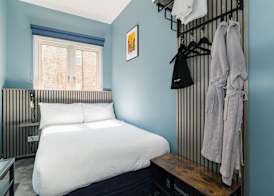 Borough High Street Rooms 4