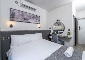 N1 Hotel & Campsite Victoria Falls 5