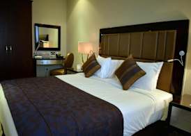 Premium Strato Hotel 4