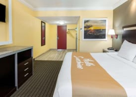 Days Inn by Wyndham Nanuet / Spring Valley 4