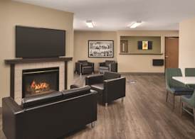 Super 8 by Wyndham Sioux Falls 2