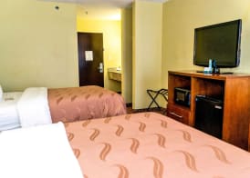 Quality Inn Whiteville North 5
