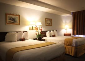 Clover Island Inn 3