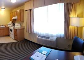 Quality Inn & Suites Vancouver - Hazel Dell 4
