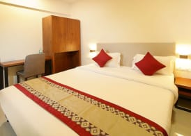Mumbai House Luxury Apartments, Santacruz East 4