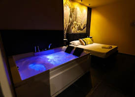 Noah Gate Hotel & Suites 3