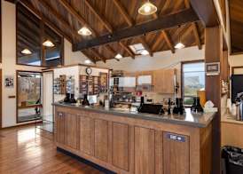 Harbor Lite Lodge 2