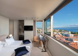 Royal Suites-Sky 5