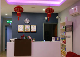 The b'Hotel 2