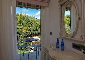 Anthemion Suites and Villas 3