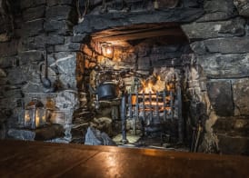 Oak Tree Inn 2