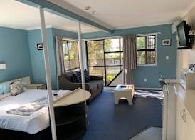 Wrights by the Sea Motel 5