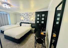 Sachi Hotel 2